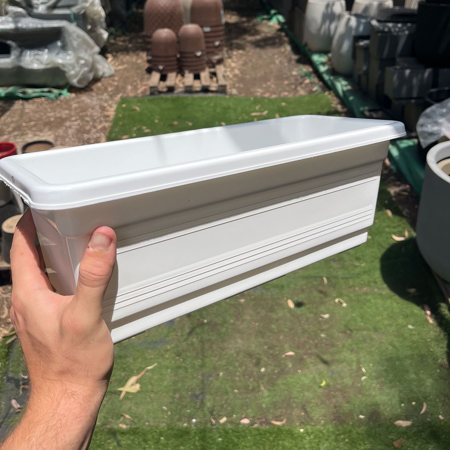 אדנית-פלסטיק-לבנה-איכותית-37x14